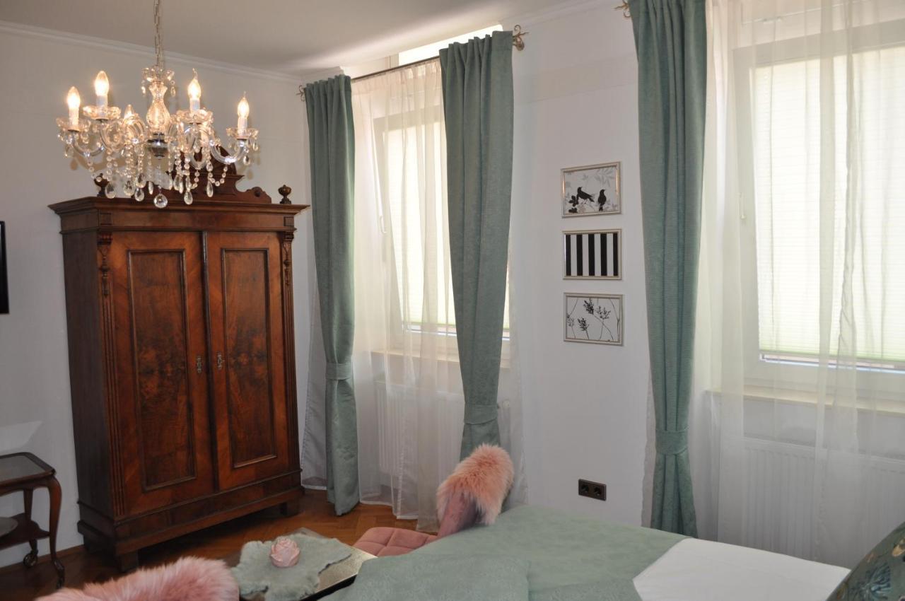 Hofgarten Rosa Ilbesheim bei Landau in der Pfalz Εξωτερικό φωτογραφία